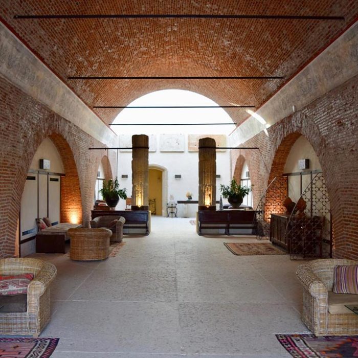Lobby-at-Delser-Manor